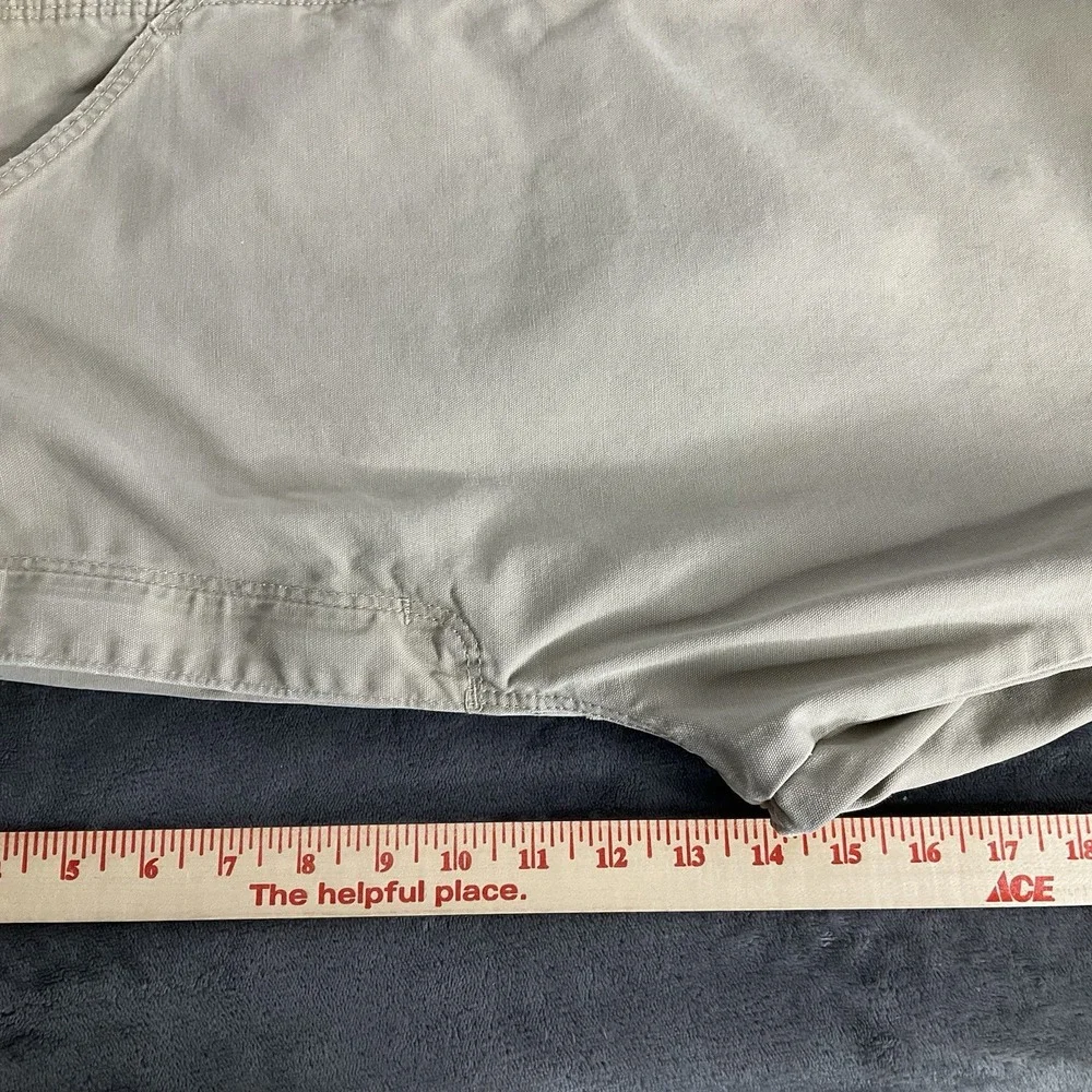 Wrangler Utility Shorts Size 36 Rise 13 Inseam 9‎ Beige Cargo Casual